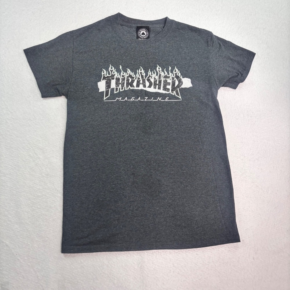 Thrasher Magazine Flame Logo T Shirt Gray Skate Skateboarding Streetwear Mens S